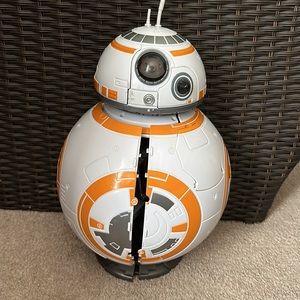 Star Wars galactic hero’s BB-8 adventure base